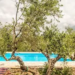 Lodge Hakuna Matata Holidays Agalia With Airco & Pool In Greek Olive Grove *