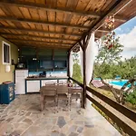 Hakuna Matata Holidays Agalia With Airco & Pool In Greek Olive Grove
