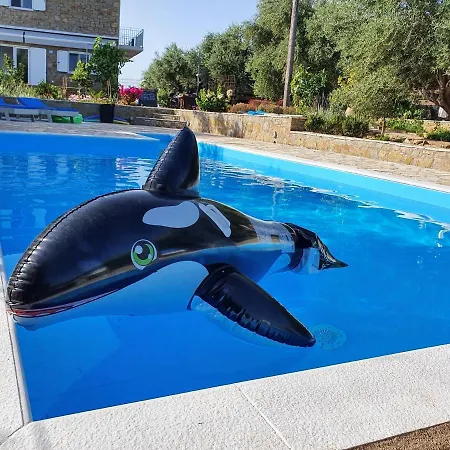 Hakuna Matata Holidays Agalia With Airco & Pool In Greek Olive Grove Methoni (Messenia)