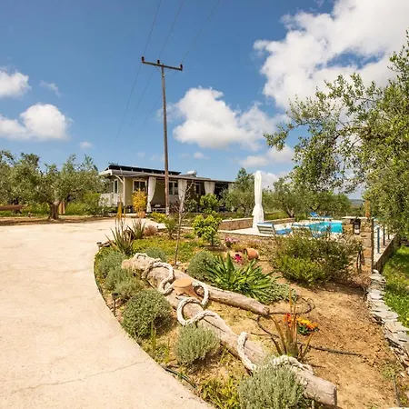 Lodge Hakuna Matata Holidays Agalia With Airco & Pool In Greek Olive Grove Methoni (Messenia)