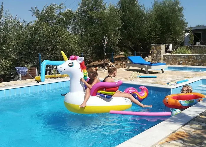 Hakuna Matata Holidays Agalia With Airco & Pool In Greek Olive Grove * Methone